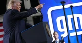 Trump Flips Out at Protester Calling Him &ldquo;Pedophile Protector&rdquo;