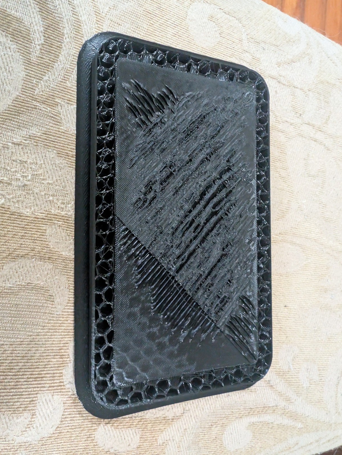 Any ideas why my layers are lifting while printing?