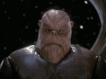 npuRkovb4UyS8xP.gif